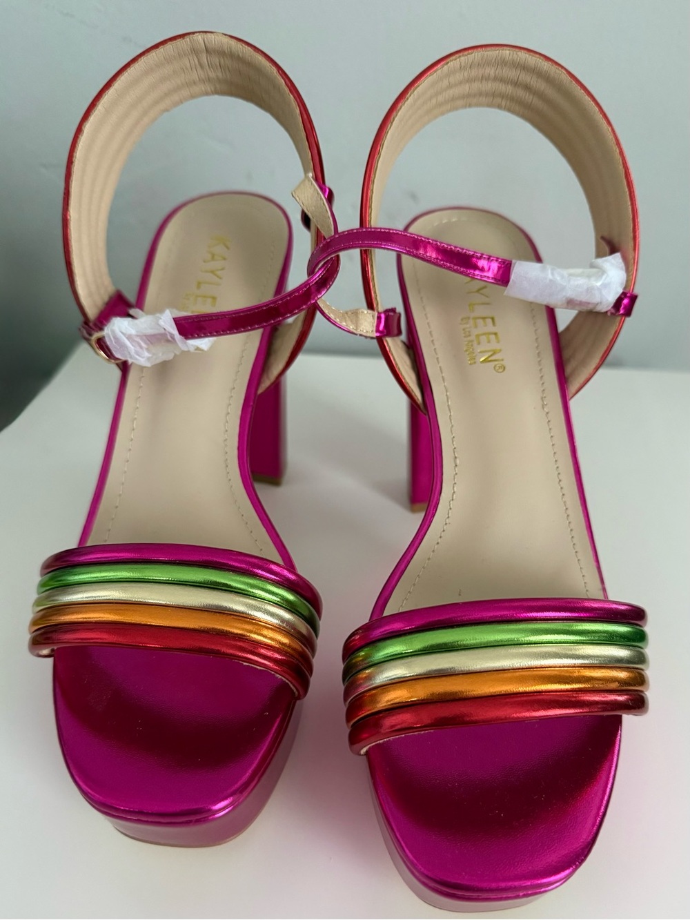 KAYLEEN By Los Angeles Metallic Fuchsia Multicolor Strap Block Heel Sandal Sz. 8